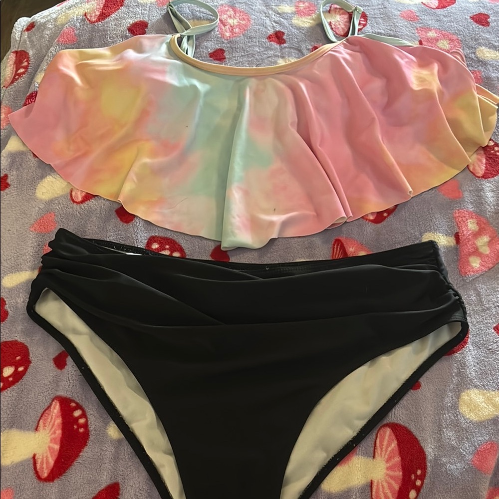 SHEIN Multicolor Ruffle Bikini Set